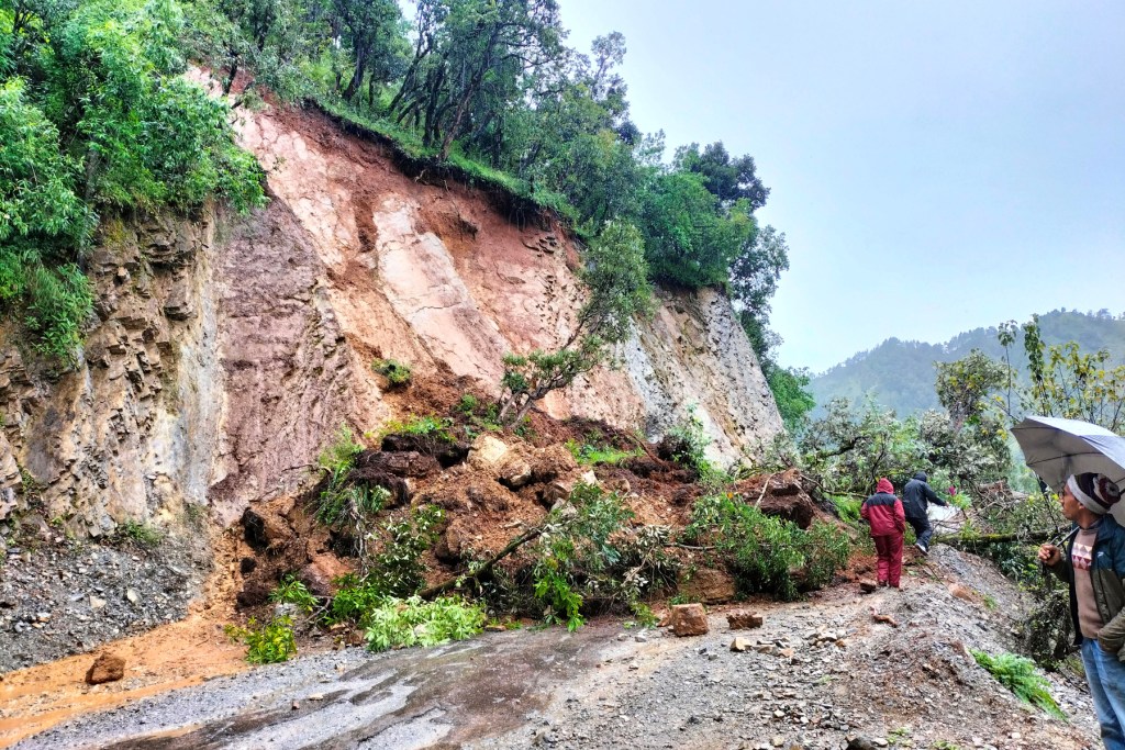 https://www.nepalminute.com/uploads/posts/Baitadi road1665300726.jpg